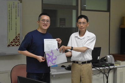 114.10.27教師研習「人工智慧生成與軟體教學實作應用」主講人：楊秉桓專案經理圖片