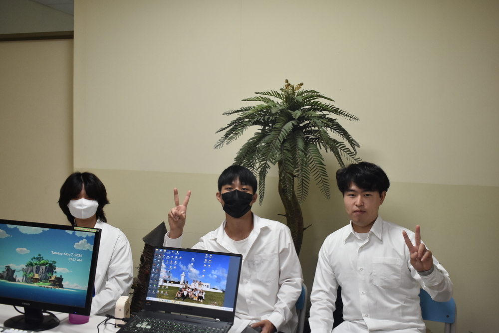 畢業專題展圖片