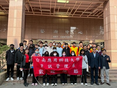 114.12.16「東吳工家資處科」蒞校體驗參訪圖片