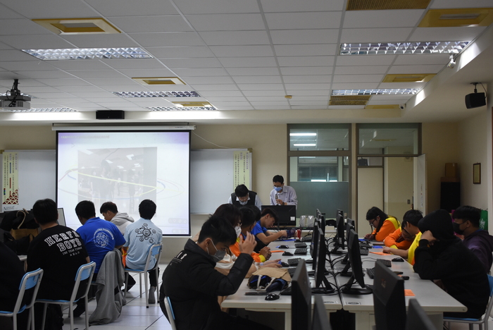 114.12.16「東吳工家資處科」蒞校體驗參訪圖片