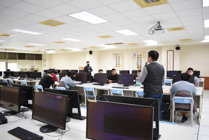 114.12.17「大成商工汽車科、水電科」蒞校體驗參訪圖片