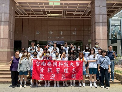 115.05.13「高雄鳳山商工資訊科」蒞校體驗參訪圖片