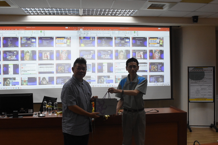 114.10.21教師研習「人工智慧教學實踐研討會」主講人：林豪鏘教授圖片