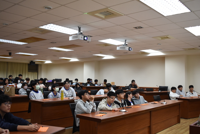 114.12.18「台南海事電子科二甲」蒞校體驗參訪圖片