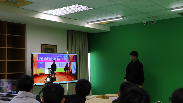 114.12.16「新化高工電子科」蒞校體驗參訪圖片