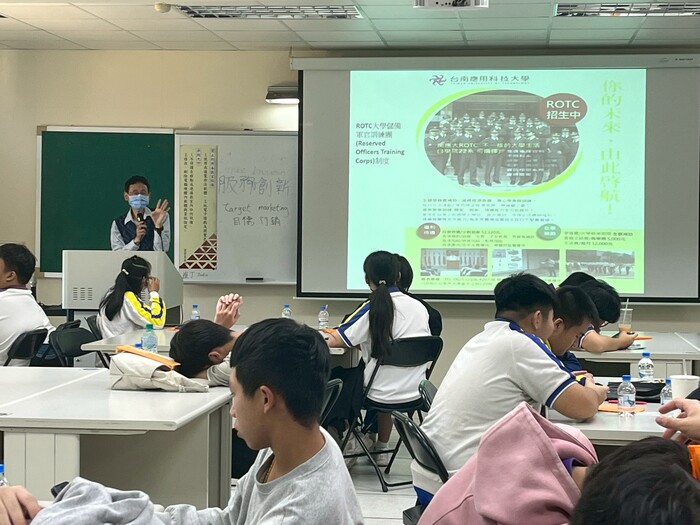 114.12.17「西螺農工電子科、生物產業機電科、商用資訊科」蒞校體驗參訪圖片