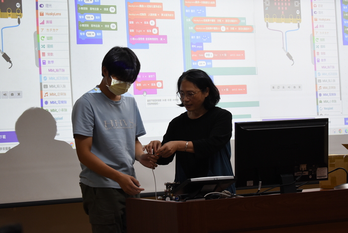 114.12.18「新化高工資處科」蒞校體驗參訪圖片