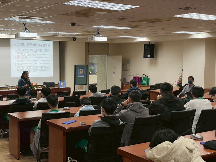 114.12.04「曾文農工電子科、多媒科」蒞校體驗參訪圖片