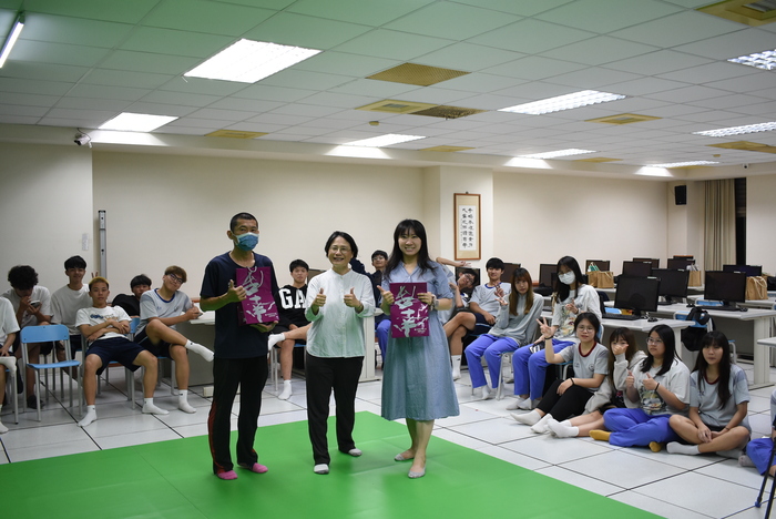 114.05.05「台南海事電子商務科、商業經營科」蒞校體驗參訪圖片